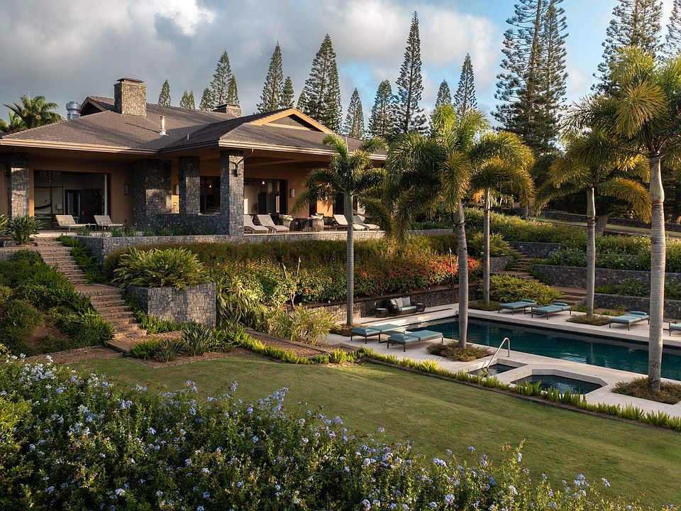 215 Plantation Club Drive